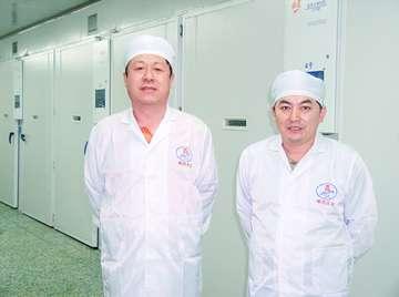 创新科研梦创业报国情