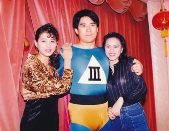 曾和郭富城邱淑贞一样被力捧,生意失败做保安!