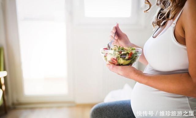 孕期嘴再馋这些食物也不要吃，影响宝宝大脑发育