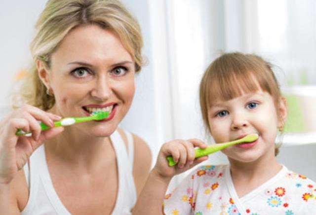 多大宝宝开始刷牙最合适