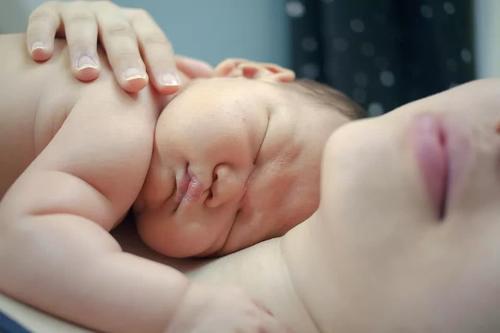 怎样哺乳是正确方法