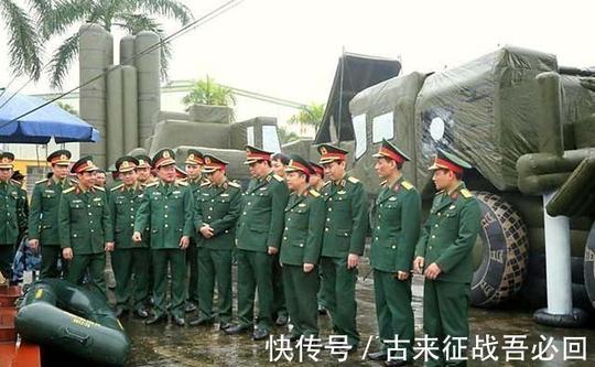嚣张|越南军队“坍塌式腐败”:女军官曾一脸嚣张，明目张胆手挎lv包
