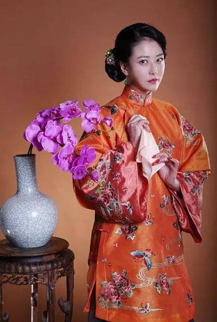 2岁宝宝不让穿衣服