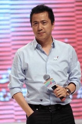 王中磊也是辛苦创业起来的,老婆始终不离不弃