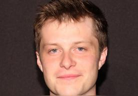 泰勒&middot;巴恩哈特