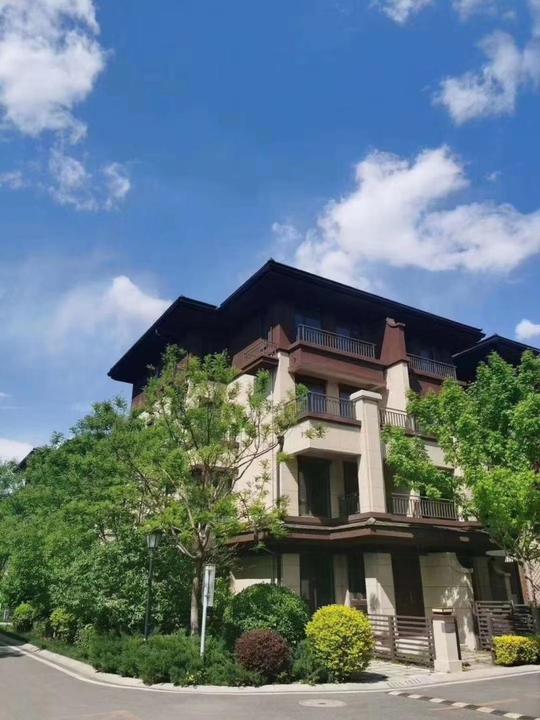 牛驼温泉孔雀城