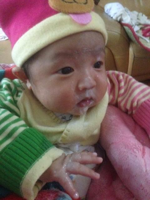 新生儿宝宝吐奶怎么办