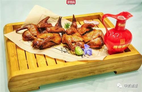 菜品好,店里的生意自然火爆