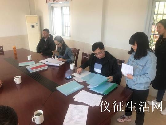 陈集镇创建省级创业型村工作接受上级评估验收