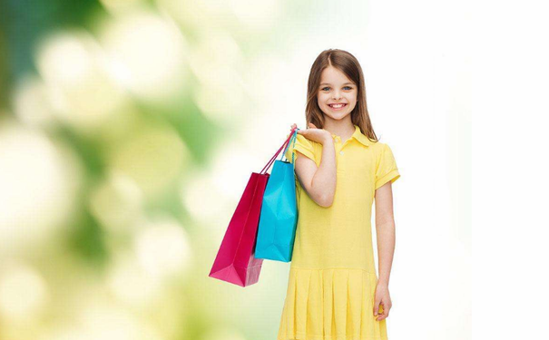 晚上逛街发朋友圈的皮句子,晚上逛街的唯美句子?-语录网