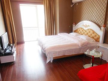 上海小吃街大连住宿的相关长尾关键词有哪些