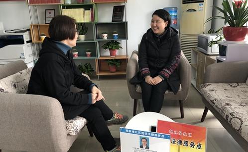 此次普法活动宣传了法律知识,将专业律师服务送到居民身边,为化解基层
