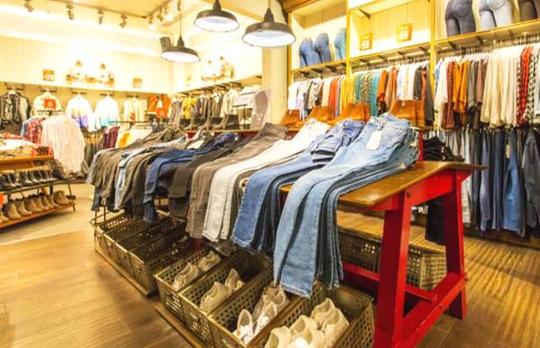 白领放弃工作开服装店创业,现今拥有百万身家