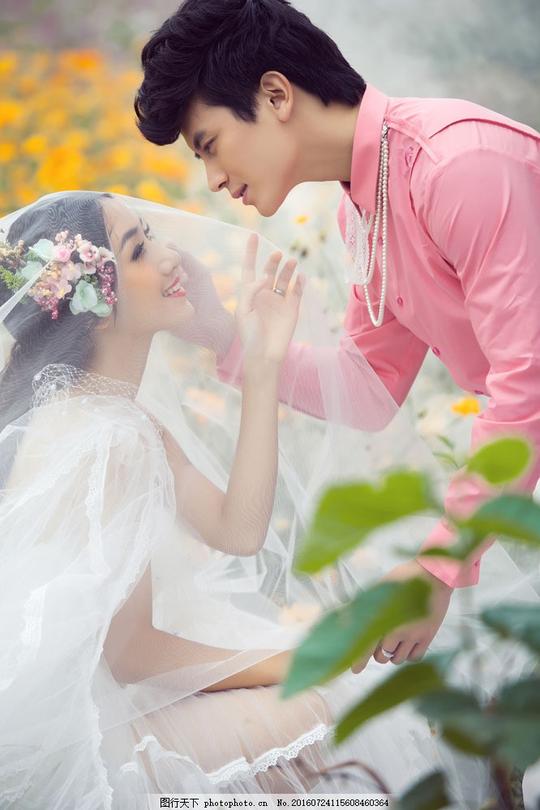 唯美浪漫的恋人婚纱照图片素材婚纱摄影新人夫妻