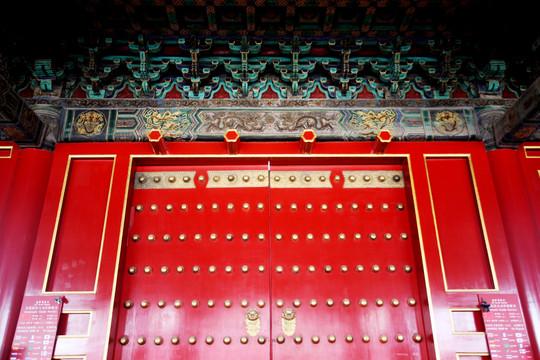 朱漆大门故宫古建--汇图网huitu.com