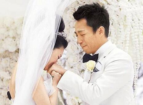 遇真正的爱情,盘点明星结婚时的感人哭相