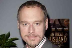 艾略特&middot;科万