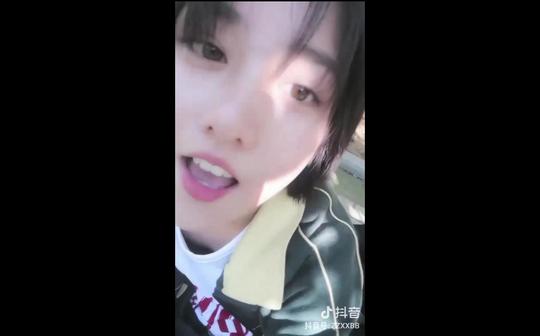 抖音上喜欢音乐的可爱漂亮美女小姐姐精选合集season1