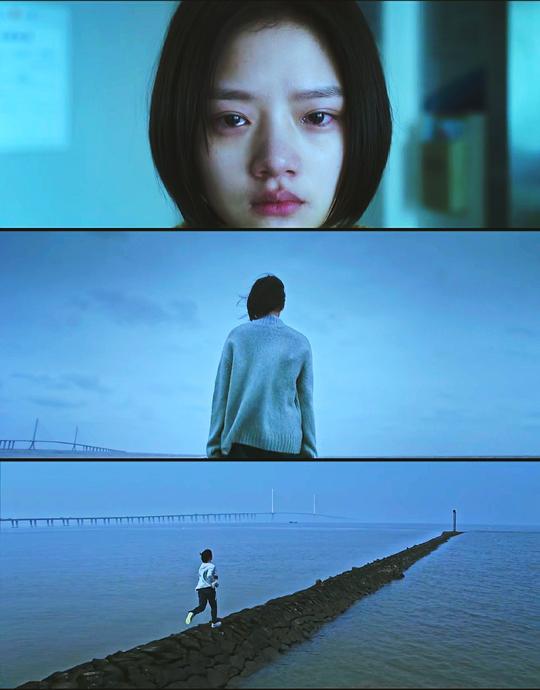 我哭了两次,一次是易遥妈妈拉着易遥去医院看病,一次是易遥跳河