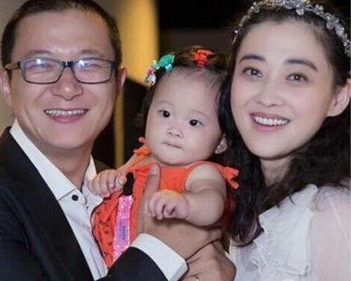 【图】梅婷二胎孩子曝光老公曾剑怕老婆太累