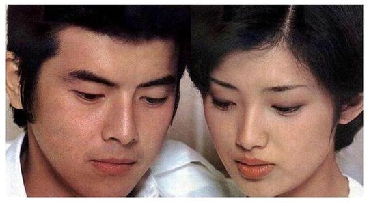 这对明星夫妻绝对不会翻车，从初恋到晚年，故事比言情小说还动人