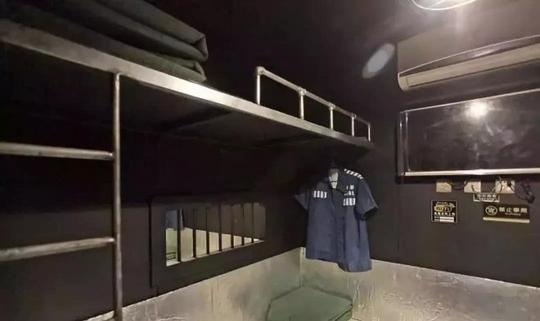 西安监狱主题餐厅开业一年面临关门,顾客:像吃牢饭不吉利