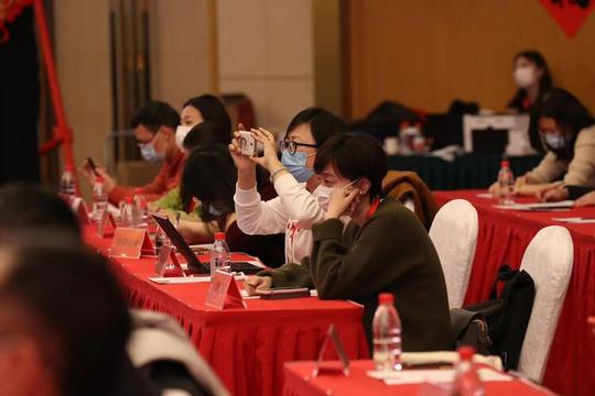 欢乐吉祥喜气洋洋2021年春节联欢晚会新技术喷涌创新点频出