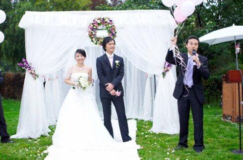 "缺席婚礼"带来创业灵感,创办了网络直播婚礼,点击率上千万