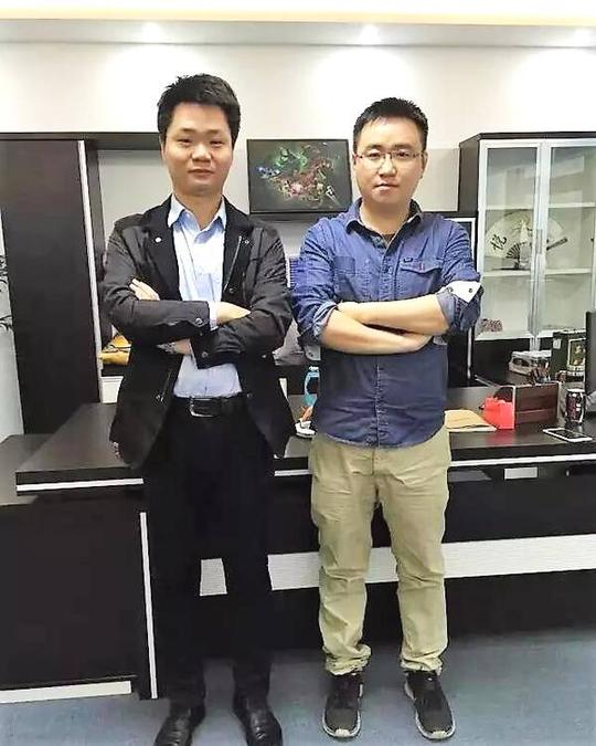 陈少杰(右)与张文明(左)◆创业爱上虎投邦传递商业正能量◆文