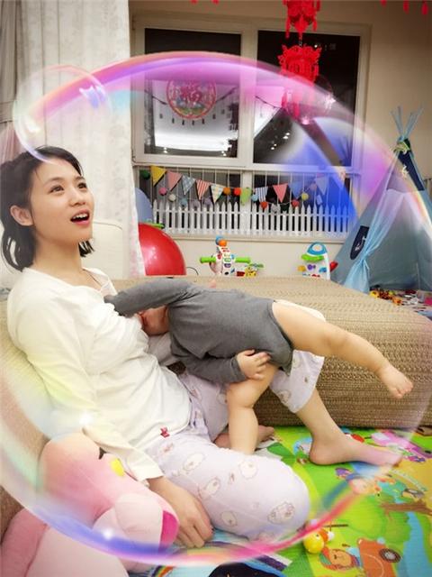 公众场合哺乳争议