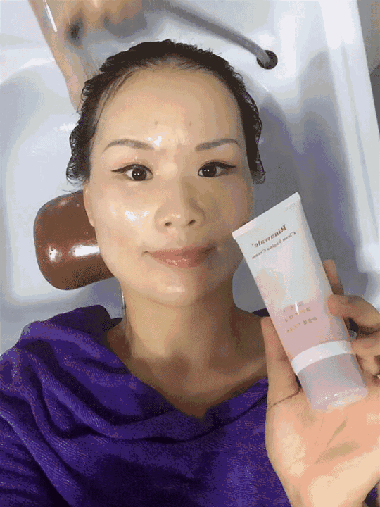 康婷万能乳洗头洗脸洗澡出差一支通通搞定.