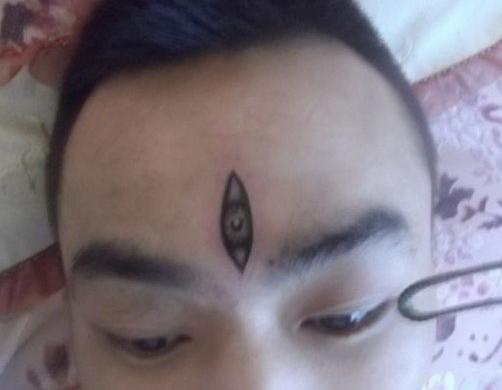 社会天眼纹身