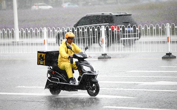 下雨天外卖的句子叫外卖朋友圈文案