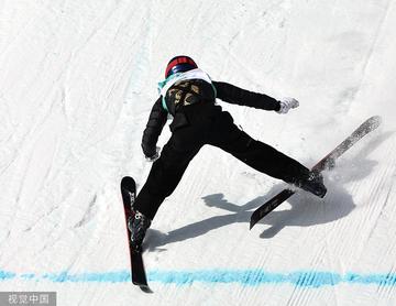 谷爱凌失误后表情好可爱图片