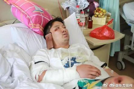 宝宝总是吃手有事吗
