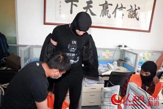 网站文章代写很省心全网天下诚信，初高中学历骗子代写代发论文，两年获利超600万…