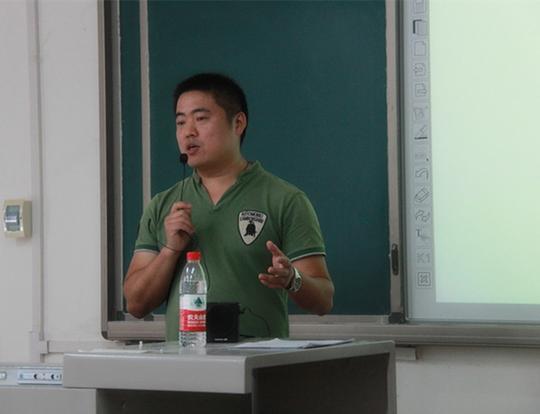 就业创业企业家葛波走进商学院创业实践课堂