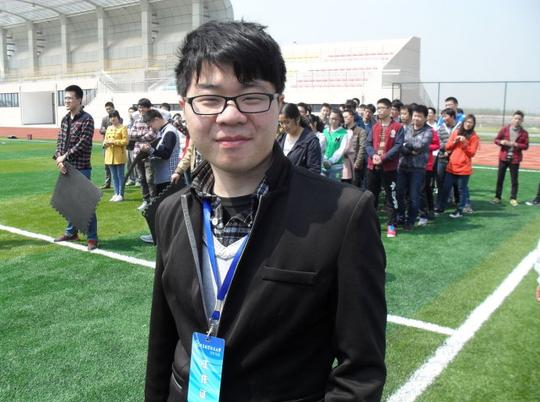 梦想创业俱乐部陈明吕团队在北航做拓展训练
