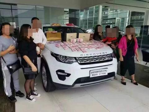 玛莎拉蒂排队抢购