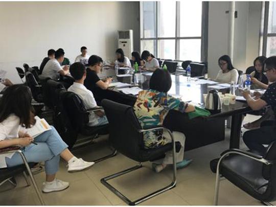 2017届毕业生就业创业工作推进会召开