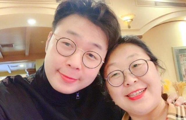 孩子的眼睛遗传父亲还是母亲