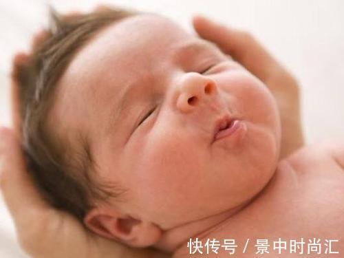 新生儿睡觉发出声音是怎么回事