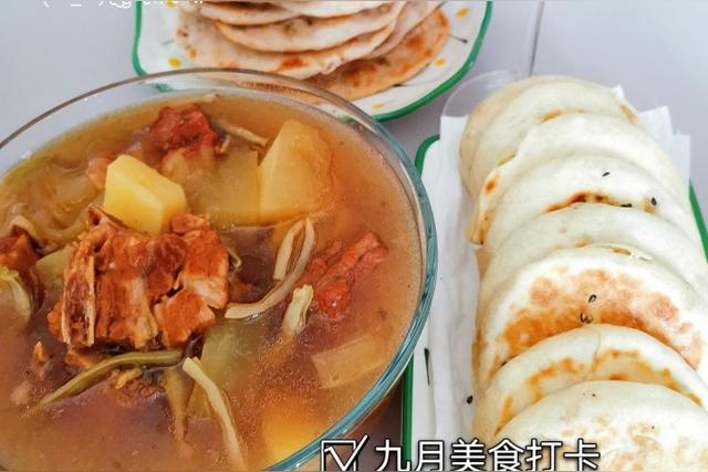 高压锅怎么炖排骨汤不腥？