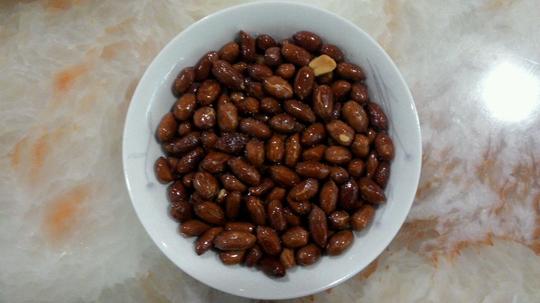 油炸花生米