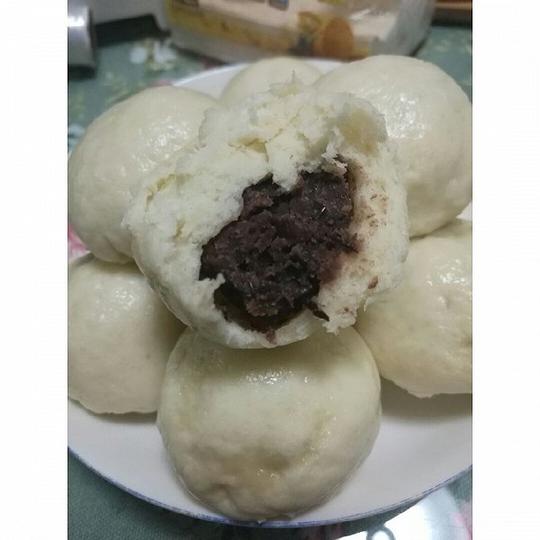 豆沙馅是自己做的,不是太甜