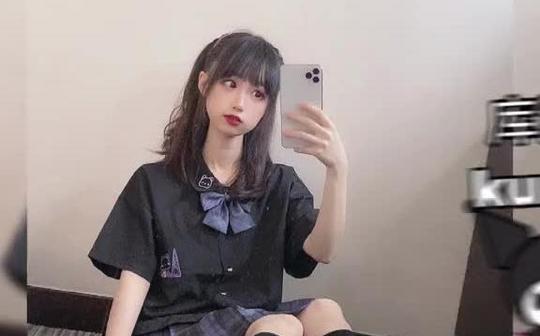萌漫制服变装秀