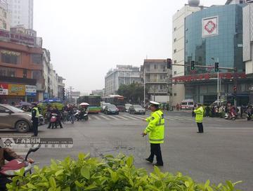 南宁园湖建政路口的相关长尾关键词有哪些