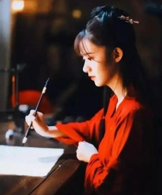 一曲相思渡红尘(表达思念的散诗)(图1)