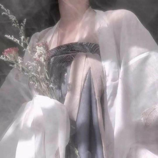汉服不露脸
