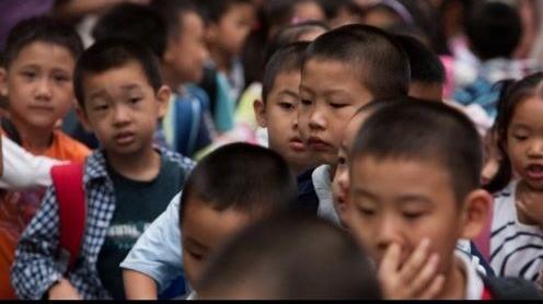 新型拐卖儿童骗局来了，接孩子的家长们一定要耐心看完，谨防上当受骗!